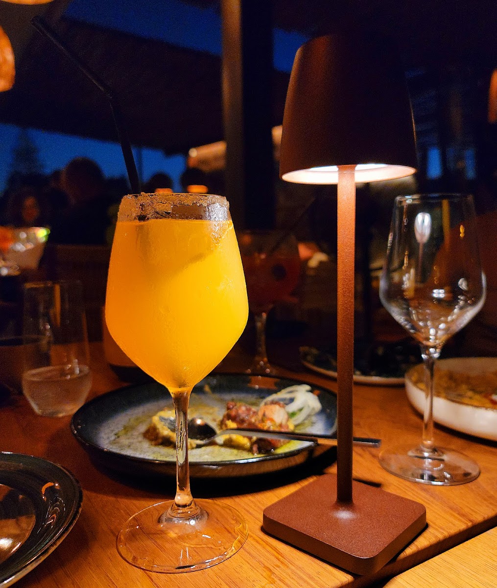 Seanatra Lounge Bar & Restaurant-5